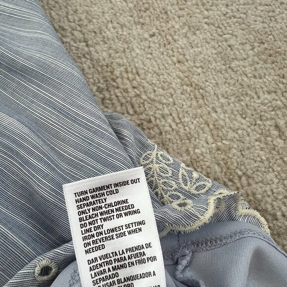 Francesca’s Mi Ami Blue White Eyelet Embroidered Mini Dress S With Bow Tie Strap - Picture 14 of 14